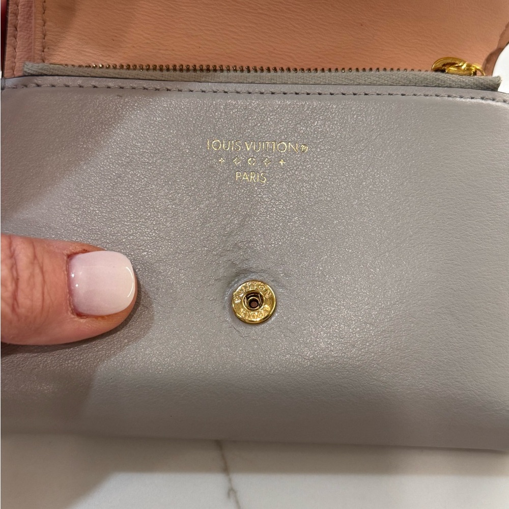 Auth. Louis Vuitton Pont Neuf Trifold Wallet - Picture 10 of 14